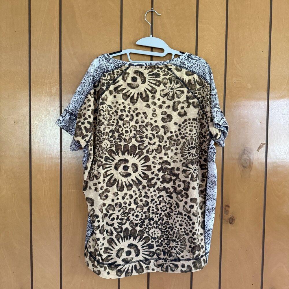 Free People We The Free Wild Thang Tee - Size Small Oversized Animal Print Top - Picture 5 of 12